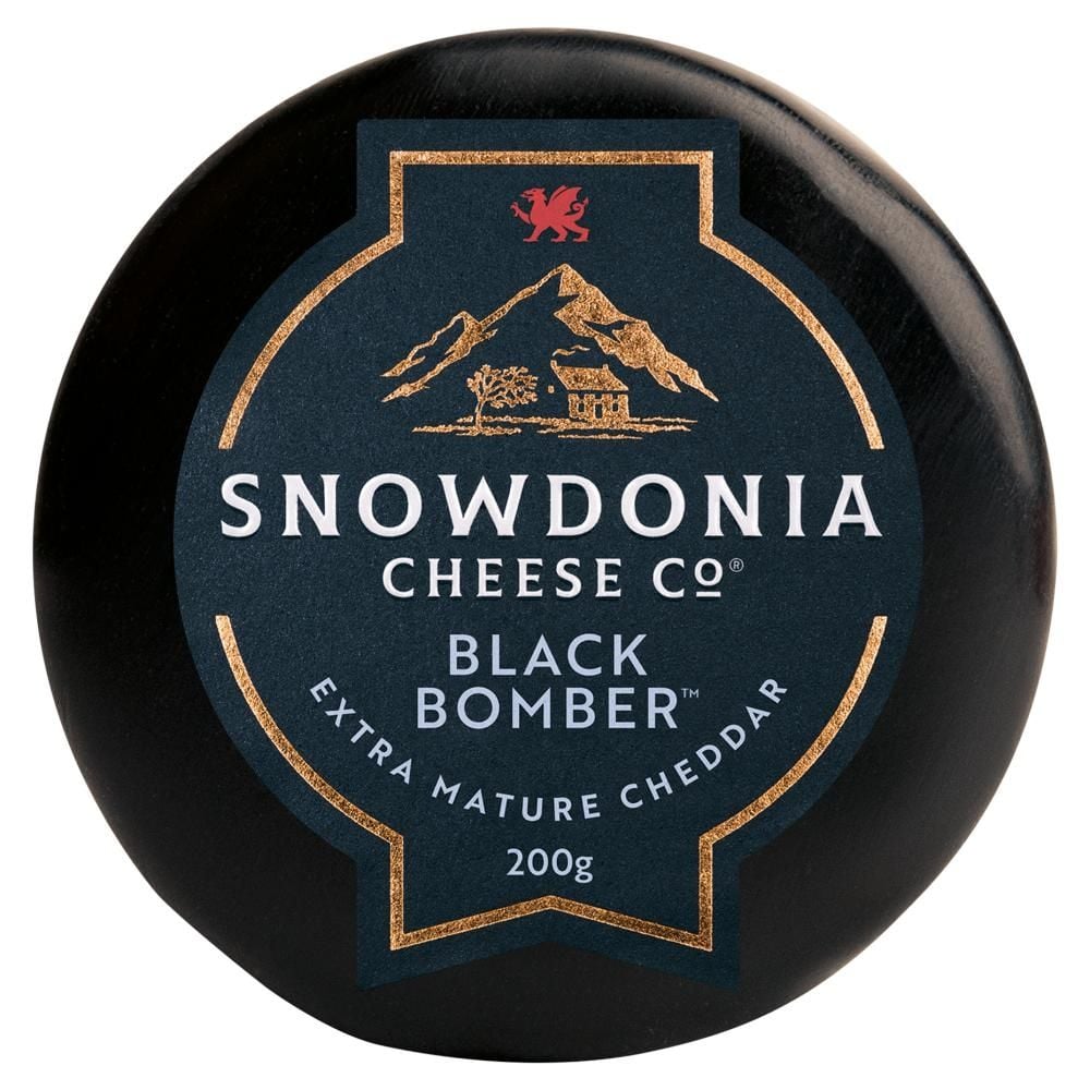 Black Bomber Ser Cheddar Extra Mature w czarnym wosku 200 g