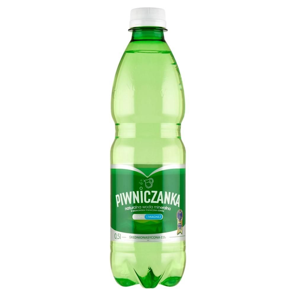 Piwniczanka Naturalna woda mineralna średnionasycona CO₂ 0,5 l